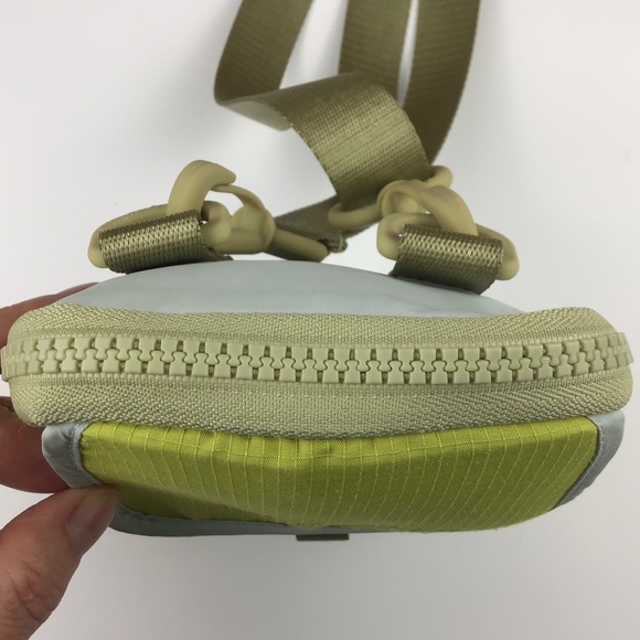 Lululemon Crossbody Bag - Picture 11 of 16